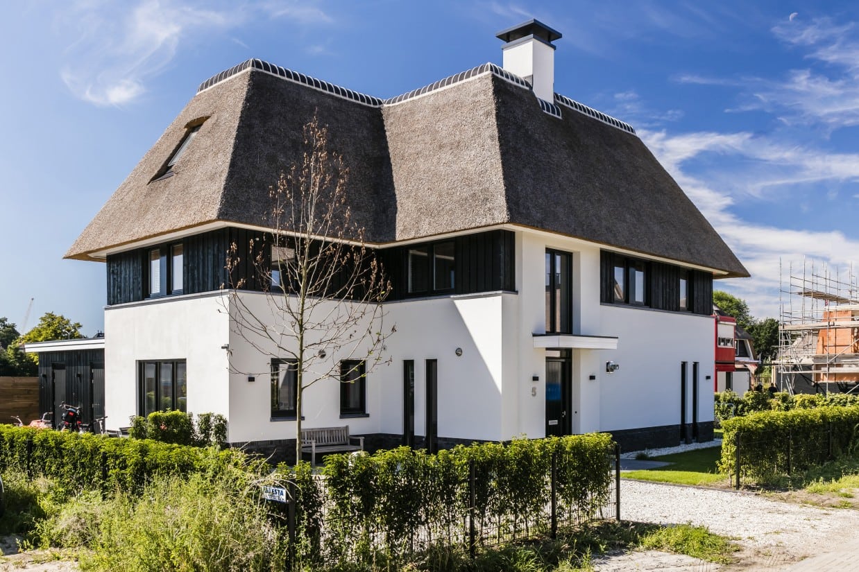 Rietgedekte villa bouwen Aerdenhout